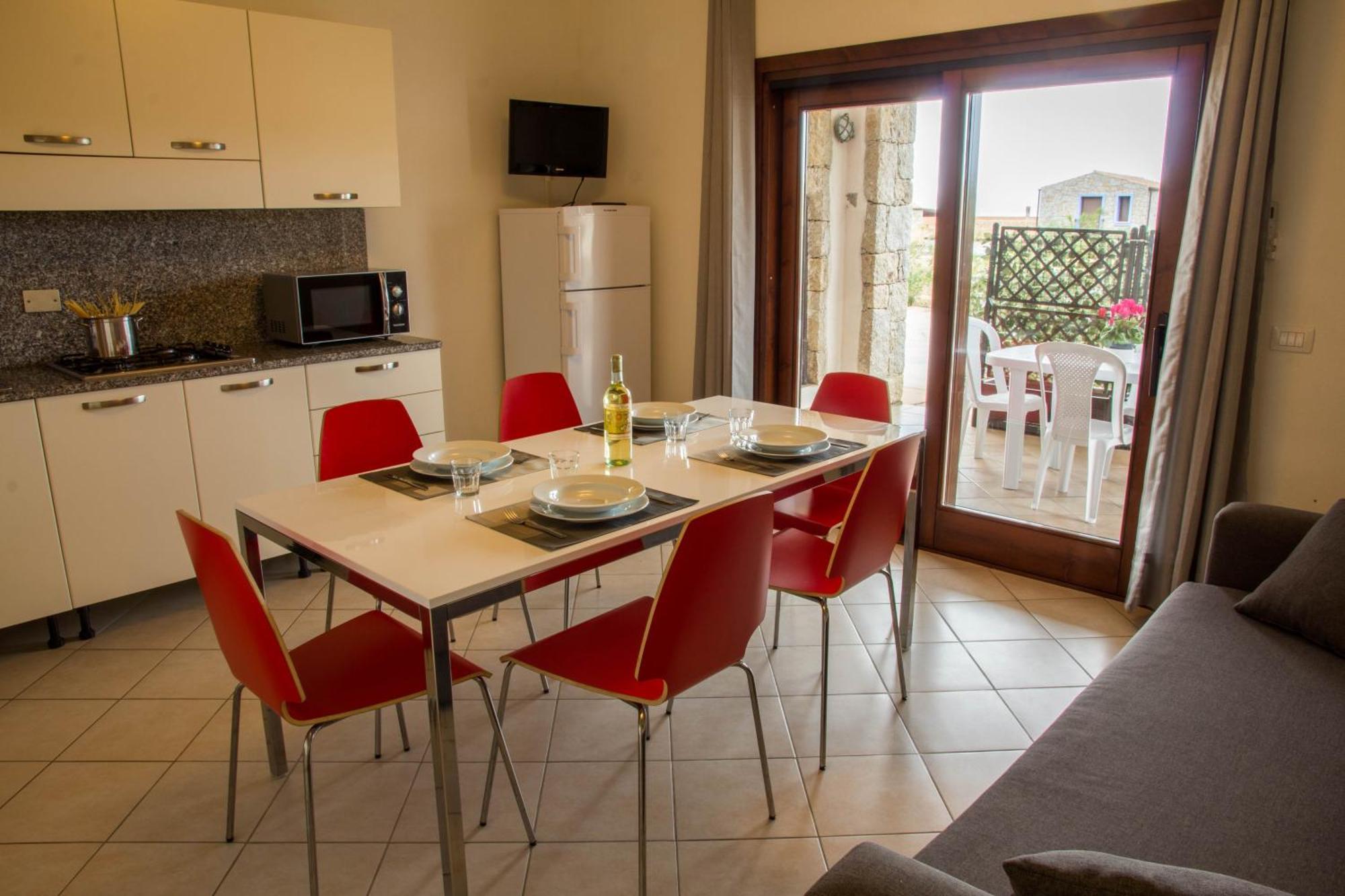 Gf Apartments La Vigna Badesi Exterior photo